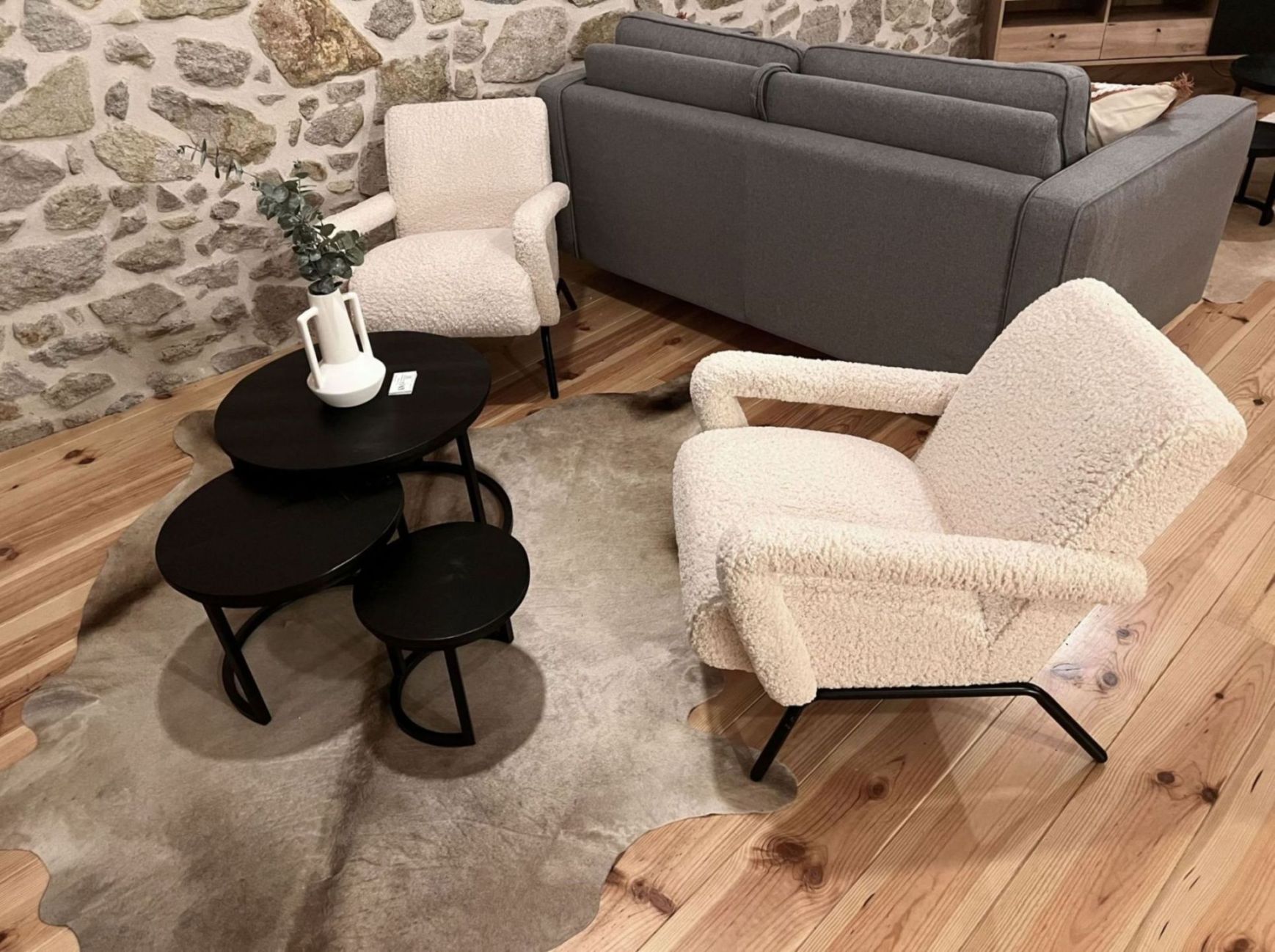 Création de 4 Airbnb à Saint-Nectaire – Oui Design